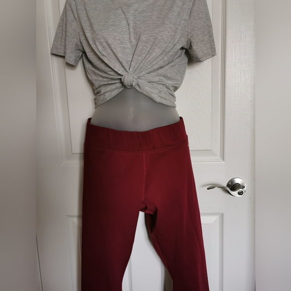 Deep Red Tommy Hilfiger Sport Leggings Size Medium - Picture 3 of 6